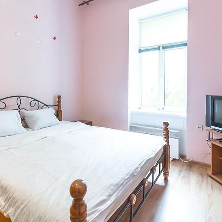 Квартира На Вулиці Федорова 29 Біля Площі Ринок Підвальна Lviv Exterior photo