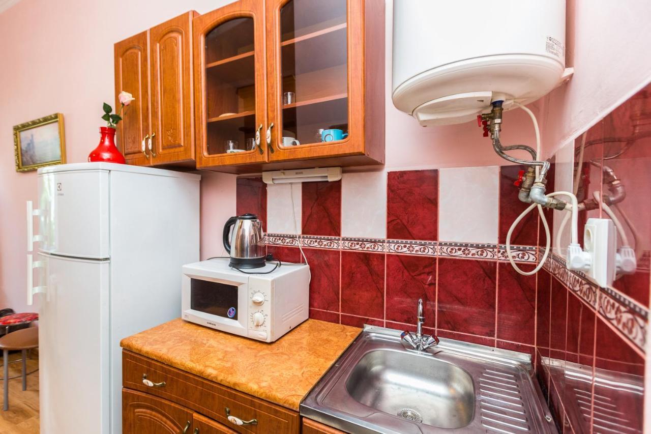 Квартира На Вулиці Федорова 29 Біля Площі Ринок Підвальна Lviv Exterior photo